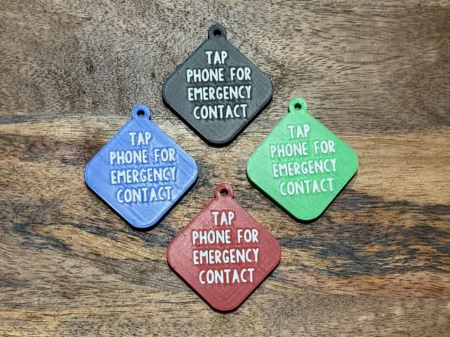 Color tag with plain back